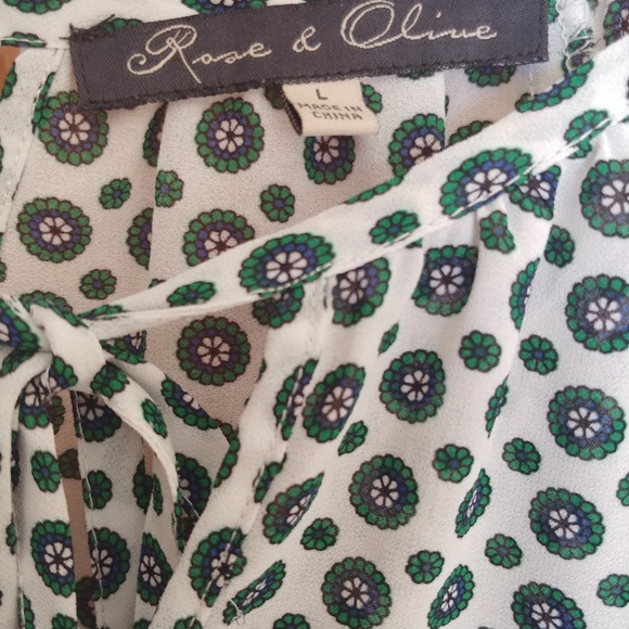 Rose an Olive vintage print blouse - Picture 3 of 3